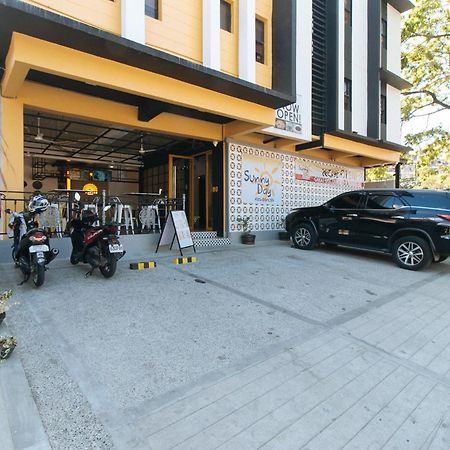 Sunny Day Residences Антиполо Екстериор снимка