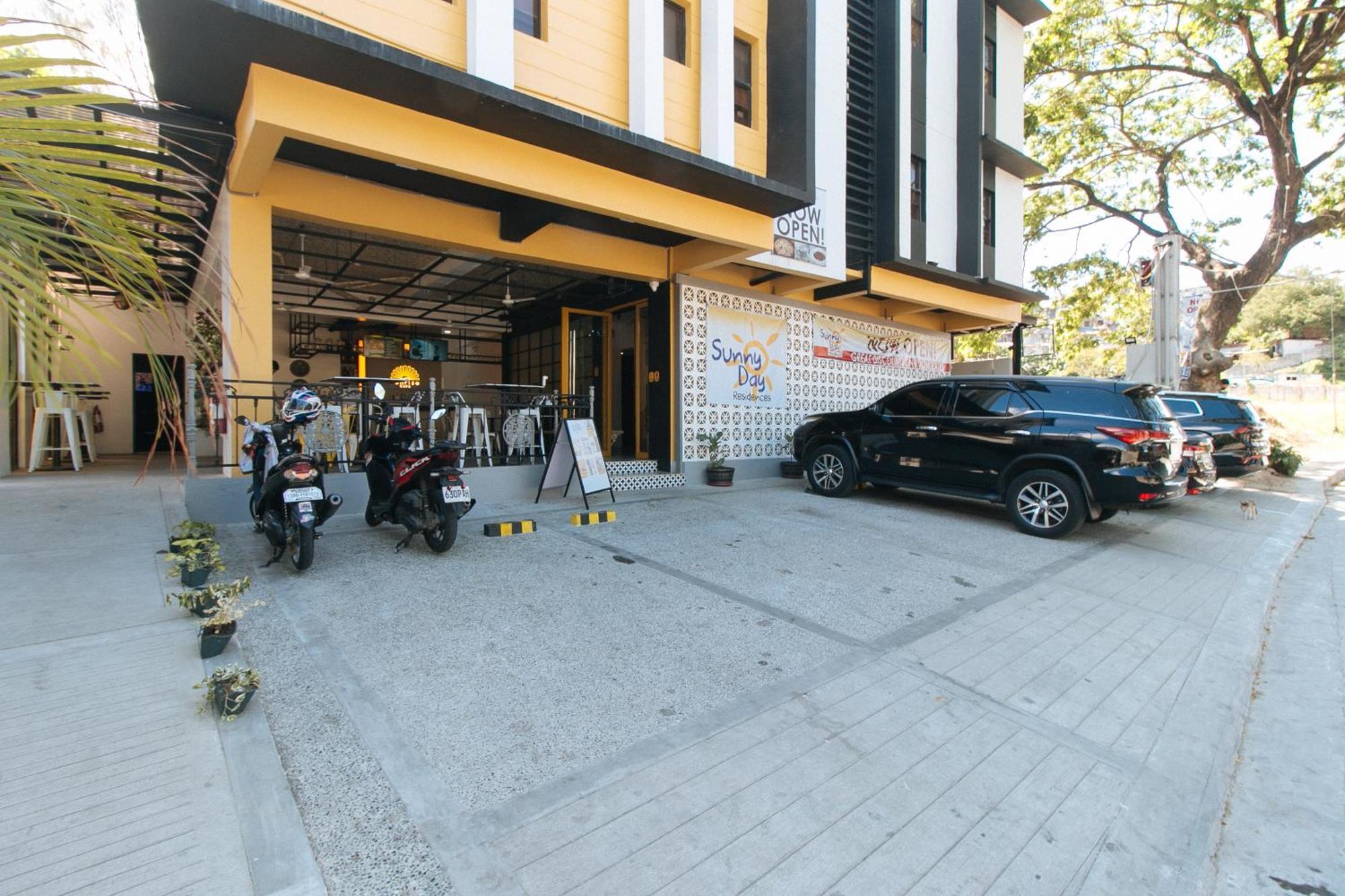Sunny Day Residences Антиполо Екстериор снимка